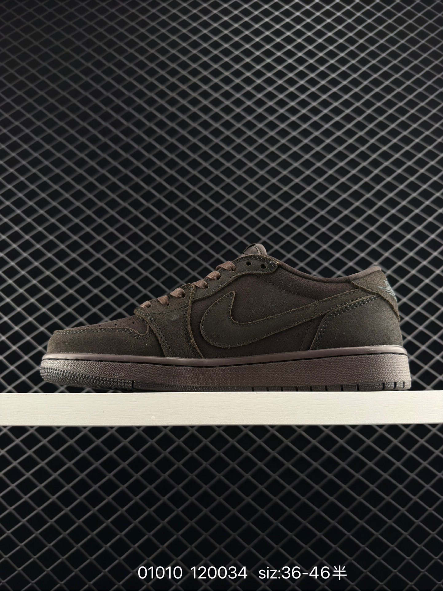 Travis Scott x Air Jordan 1 ” Reverse Mocha “